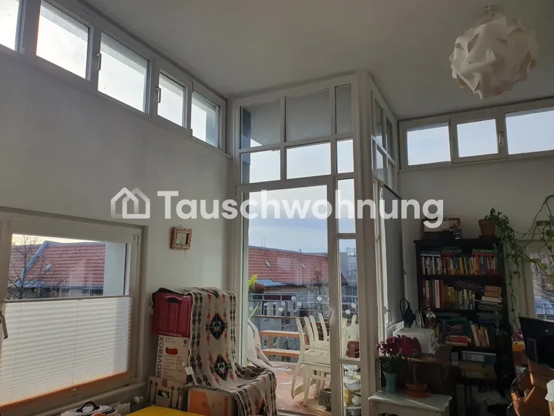 Tauschwohnung: Tausche helles 1,5-Zimmer-Loft mit Balkon in Neukölln — photo 1